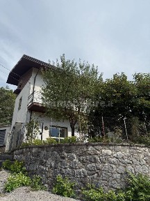 Villa bifamiliare Contrada Casale San Nicola, Centro, Montemiletto