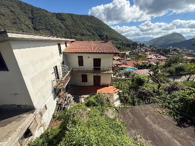Villa unifamiliare via Borgo 4, Centro, Monteforte Irpino