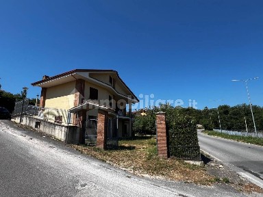Villa unifamiliare Serroni, Valle, Pennini, Sant'Eustachio, Avellino