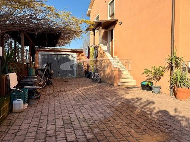 Quadrilocale Strada Nazionale Adriatica Sud 220, Metaurilia - Tombaccia, Fano