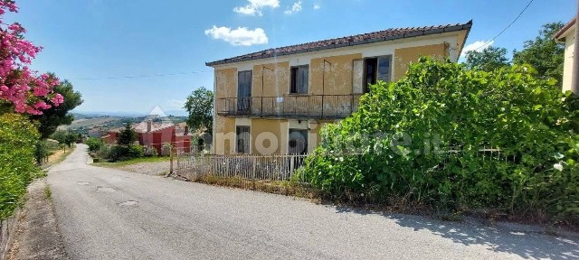 Villa unifamiliare Contrada Tesoro, Ariano Irpino