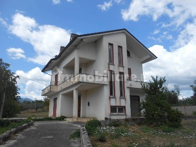 Villa bifamiliare Contrada 2 Sala, Paternopoli
