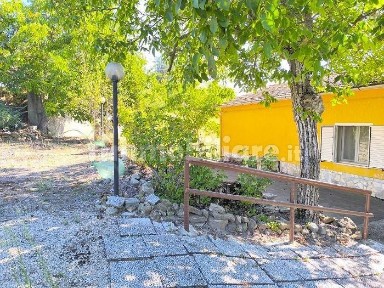 Villa unifamiliare Contrada Valli, Rocca San Felice