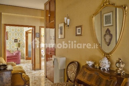 Appartamento via della Valle, Centro Storico, Fano
