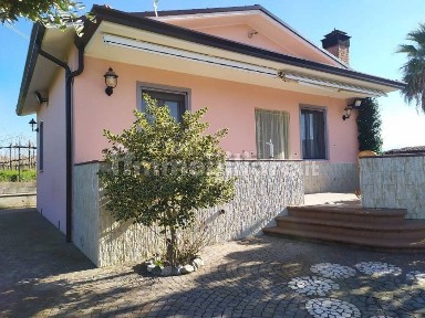 Villa unifamiliare Contrada Casale San C., Paternopoli