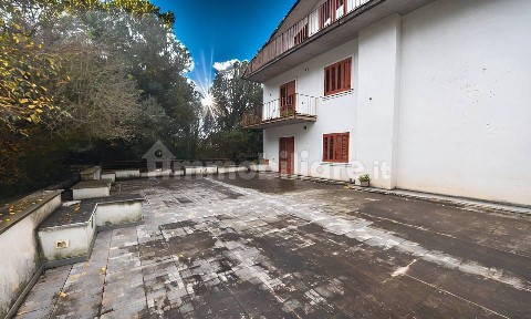 Villa plurifamiliare Contrada Sant'Oronzo, Quattrograna, Bellizzi, Sant'Oronzo, Avellino