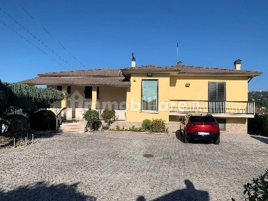 Sant'Angelo dei Lombardi, Contrada Piano Mattino