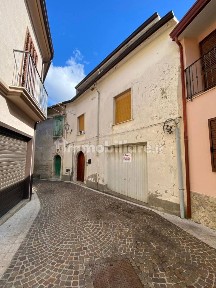 Lapio, Via San Giuseppe, 27
