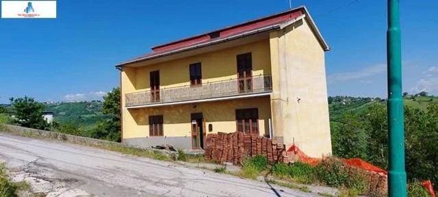 Villa unifamiliare Strada Senza Nome, Ariano Irpino