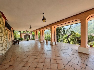 Villa unifamiliare via Castello, Centro, Solofra