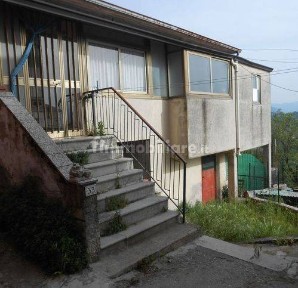 Villa unifamiliare frazione Montaperto, Centro, Montemiletto