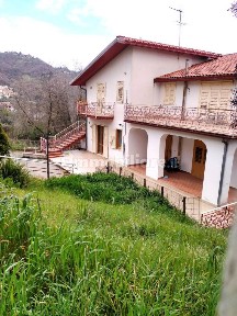 Villa plurifamiliare via Tuori 15, Santa Paolina