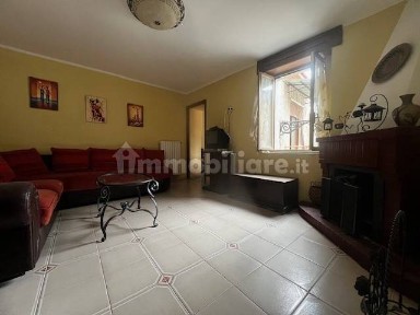Villa unifamiliare vicolo Gradelle, Centro, Santa Paolina