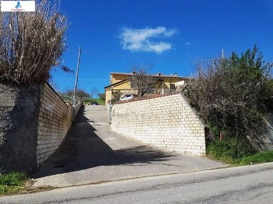 Villa unifamiliare via San Antonio, Centro, Montecalvo Irpino