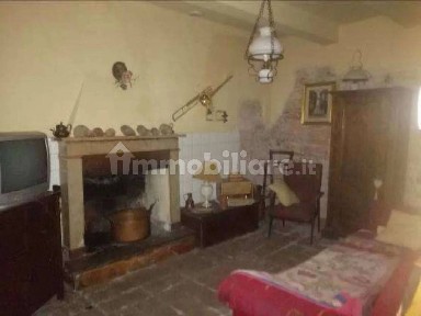 Appartamento all'asta vicolo Trebbio 1, Acqualagna