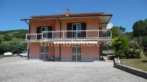 Villa unifamiliare 137 m², Nusco