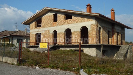 Lioni, Via Querce Nuove