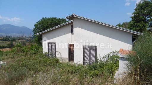 Villa unifamiliare, da ristrutturare, 80 m², Sant'Angelo dei Lombardi