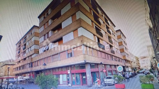 Pesaro, Centro Storico, Piazza Giovanni Lazzarini