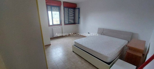Appartamento largo Pascoli, Centro, Montelabbate