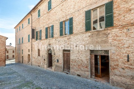 Appartamento via Giuseppe Garibaldi, Centro, Mondavio