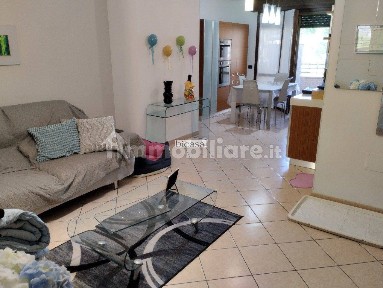 Trilocale via Andrea Costa 10, Vallefoglia