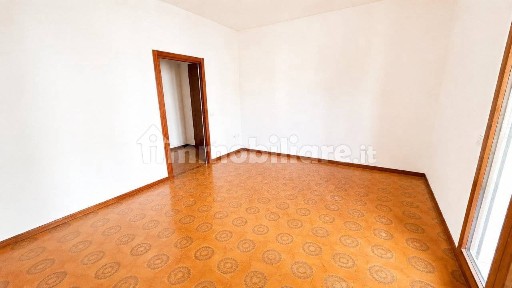 Trilocale via Ferrante Aporti, Passeggi - Don Gentili, Fano