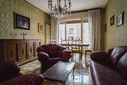 Quadrilocale via Francesco de Borgogelli, Centro Storico, Fano