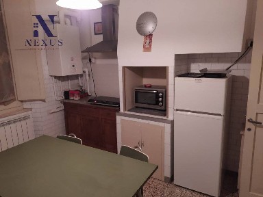 Trilocale piano terra, Centro, Urbino