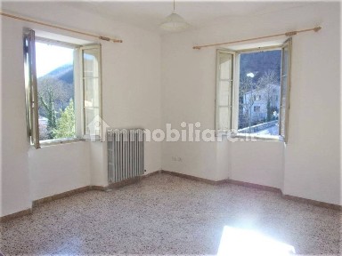 Appartamento piazza del Pino, Centro, Borgo Pace