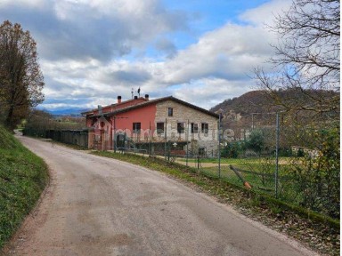 Appartamento all'asta Localita' Valrea, Pergola