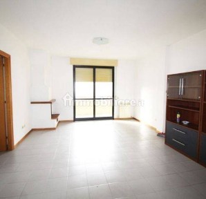 Appartamento piazza Giuseppe Garibaldi, Centro, Fermignano