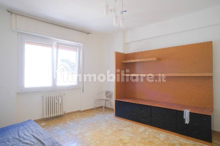Trilocale via Almerici 6, Centro Storico, Pesaro