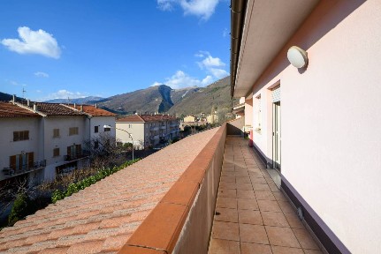 Appartamento via Baldeschi 18, Centro, Cantiano