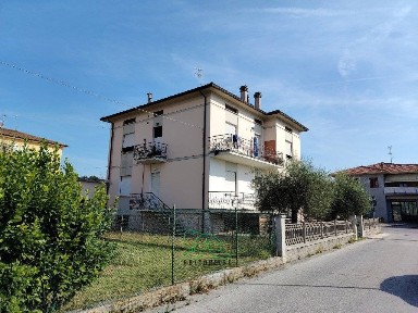 Appartamento via Del Casello 2, Lucrezia, Cartoceto