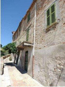 Appartamento all'asta via Montegrappa, Montelabbate