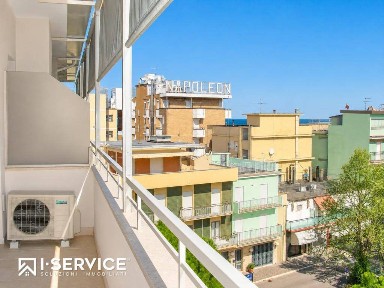 Bilocale ottimo stato, quarto piano, Centro, Gabicce Mare