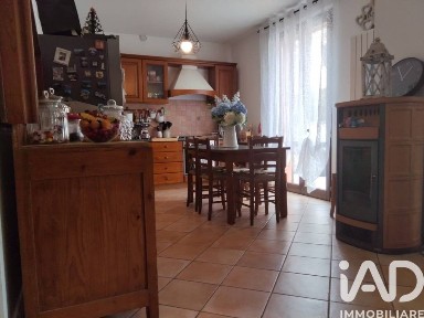 Appartamento via parrocchia san bartolomeo, Fossombrone
