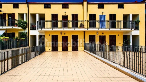 Quadrilocale via Giuseppe Parini, Centro, Montelabbate