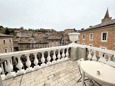 Urbino, Piazza della Repubblica