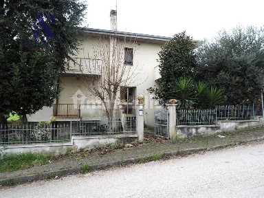 Trilocale via della Libertà, Centro, Monte Porzio