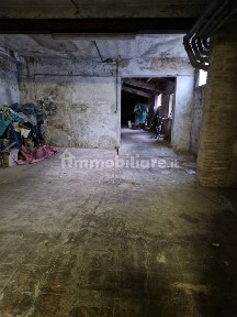 Quadrilocale da ristrutturare, piano terra, Passeggi - Don Gentili, Fano