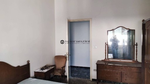 Trilocale piazza volontari del sangue, Centro, Fossombrone