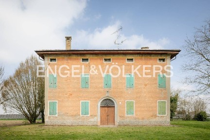 Casale via Modena 121, Cento Paese, Cento