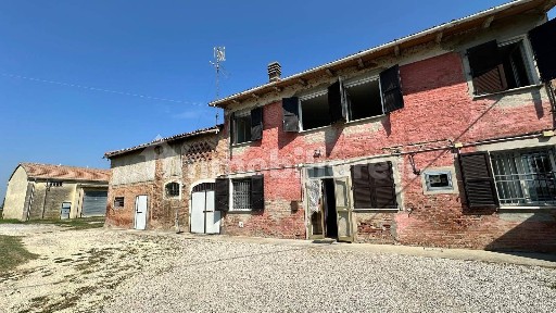 Cascina via Coronella 33, Vigarano Mainarda