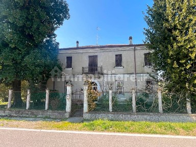 Casale, buono stato, 380 m², Serravalle, Riva del Po