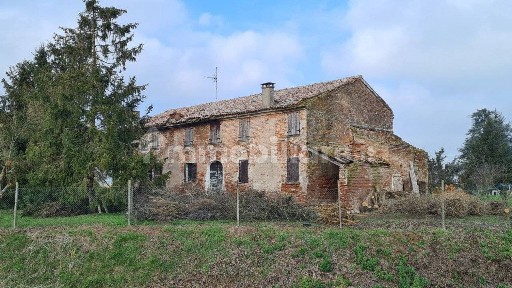 Rustico, da ristrutturare, 350 m², Francolino, Ferrara