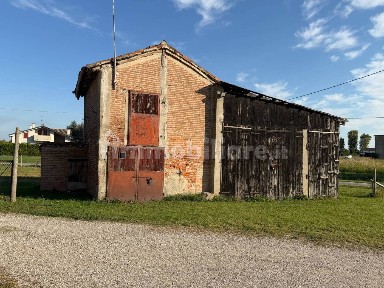 Rustico, da ristrutturare, 160 m², Baura - Correggio, Ferrara