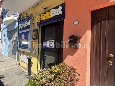 Locale commerciale in Vendita