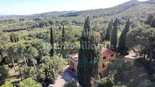 Villa unifamiliare Strada Provinciale 10, Castelnuovo della Misericordia, Gabbro, Rosignano Marittimo